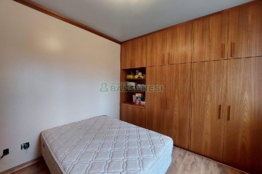 Apartamento com 150m², 3 dormitórios, 3 vagas, no bairro Exposição em Caxias do Sul para Alugar