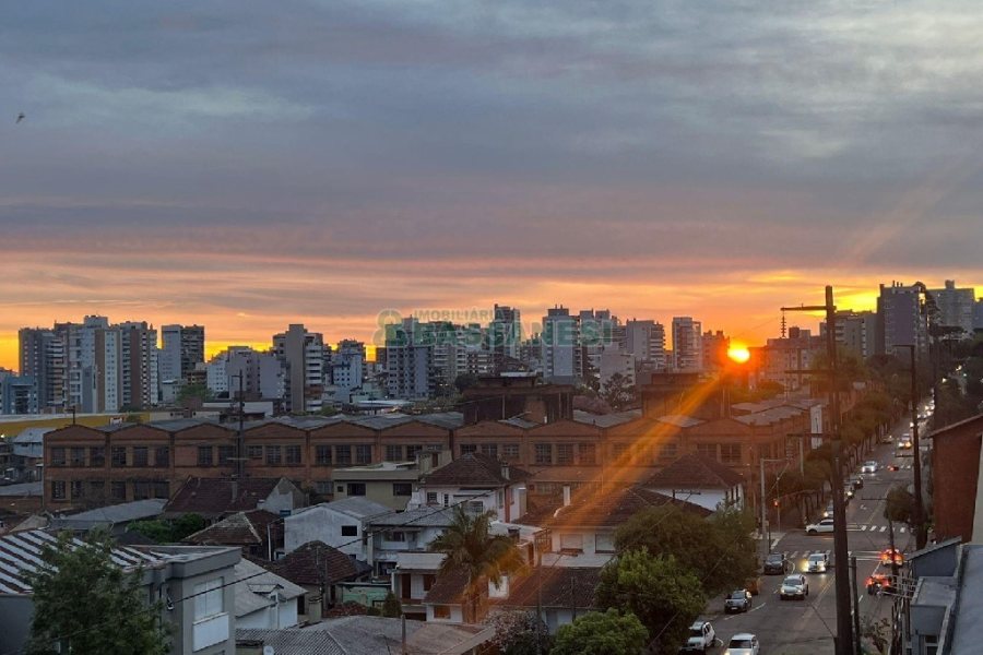 Apartamento com 150m², 3 dormitórios, 3 vagas, no bairro Exposição em Caxias do Sul para Alugar