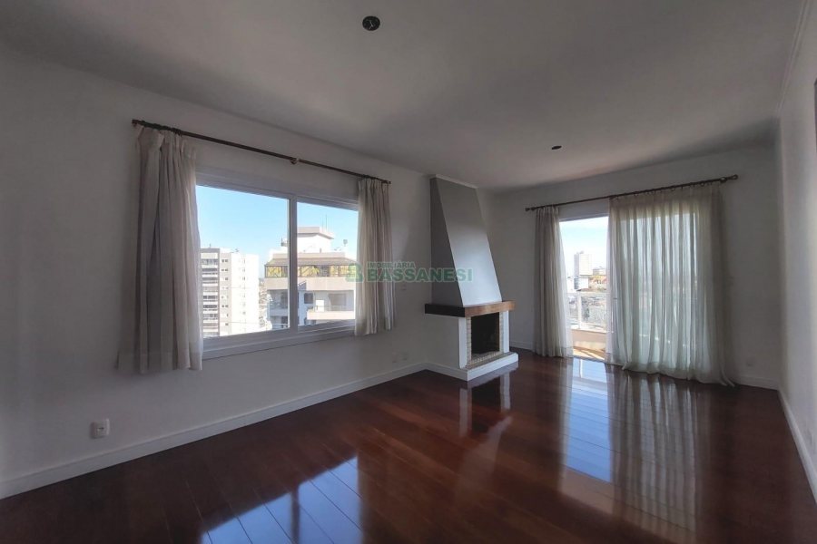 Apartamento com 150m², 3 dormitórios, 3 vagas, no bairro Exposição em Caxias do Sul para Alugar