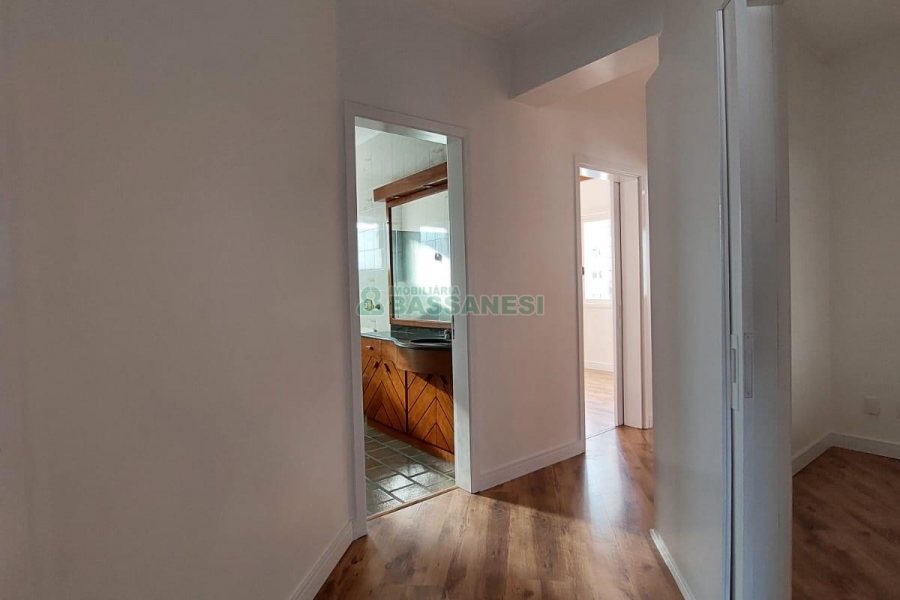Apartamento com 150m², 3 dormitórios, 3 vagas, no bairro Exposição em Caxias do Sul para Alugar