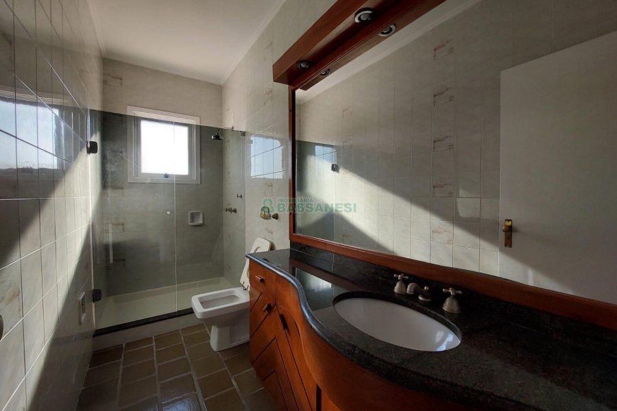 Apartamento com 150m², 3 dormitórios, 3 vagas, no bairro Exposição em Caxias do Sul para Alugar