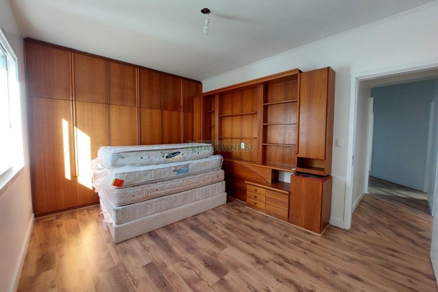 Apartamento com 150m², 3 dormitórios, 3 vagas, no bairro Exposição em Caxias do Sul para Alugar