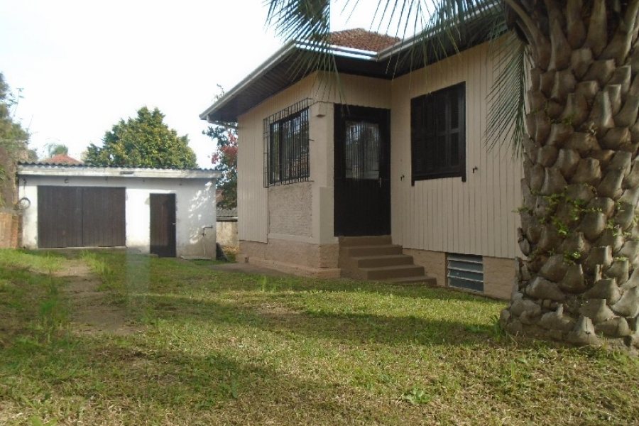 Casa com 179m², 4 dormitórios, 1 vaga, no bairro Bela Vista em Caxias do Sul para Comprar