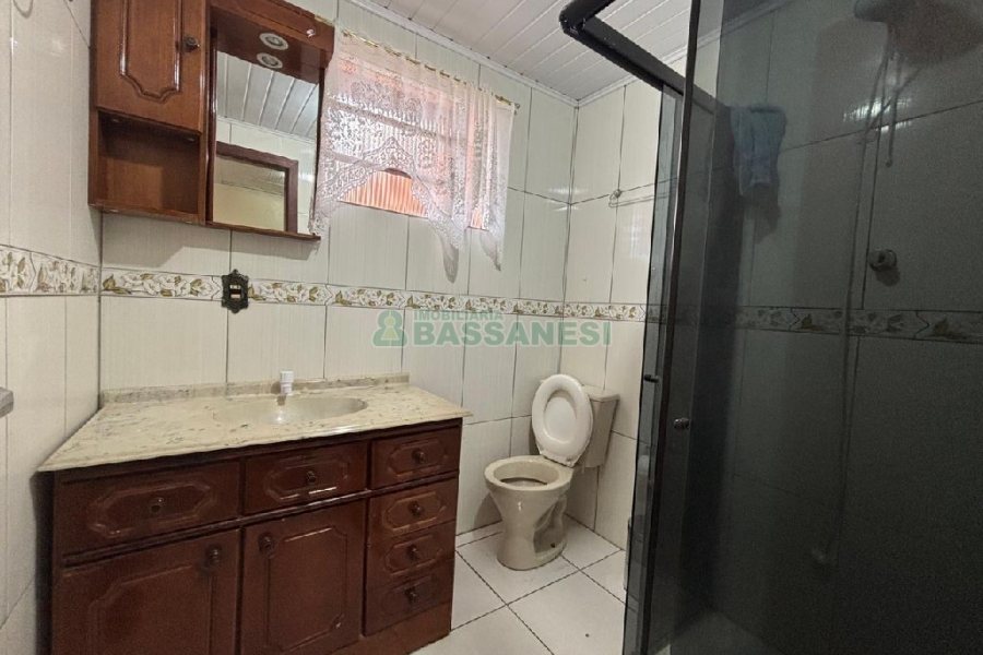 Casa Mobiliada com 140m², 3 dormitórios, 2 vagas, no bairro São Cristóvão em Caxias do Sul para Alugar