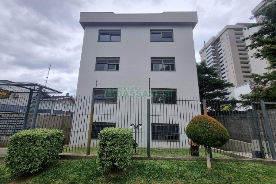 Apartamento com 65m², 2 dormitórios, 1 vaga, no bairro Petrópolis em Caxias do Sul para Alugar