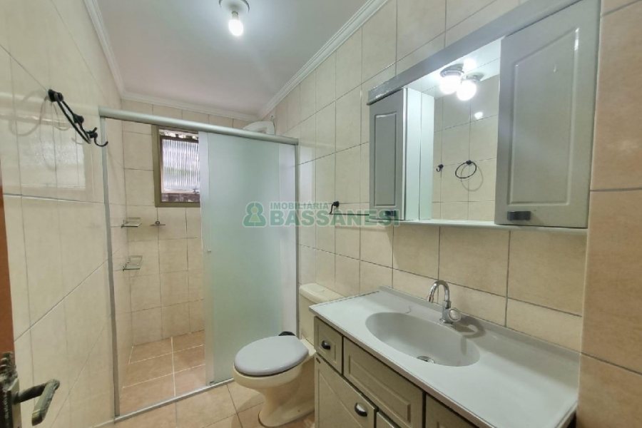 Apartamento com 65m², 2 dormitórios, 1 vaga, no bairro Petrópolis em Caxias do Sul para Alugar