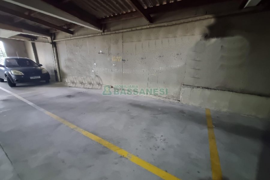 Apartamento com 65m², 2 dormitórios, 1 vaga, no bairro Petrópolis em Caxias do Sul para Alugar