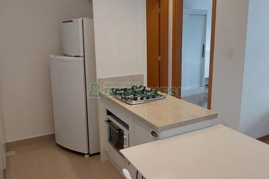 Apto Mobiliado com 65m², 1 dormitório, 1 vaga, no bairro Madureira em Caxias do Sul para Alugar