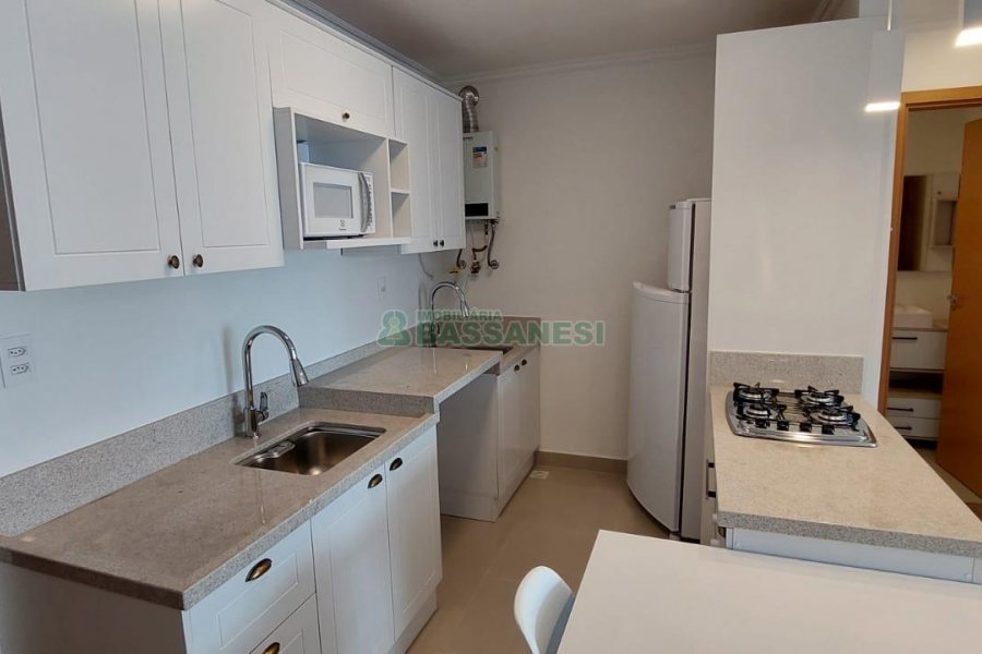 Apto Mobiliado com 65m², 1 dormitório, 1 vaga, no bairro Madureira em Caxias do Sul para Alugar