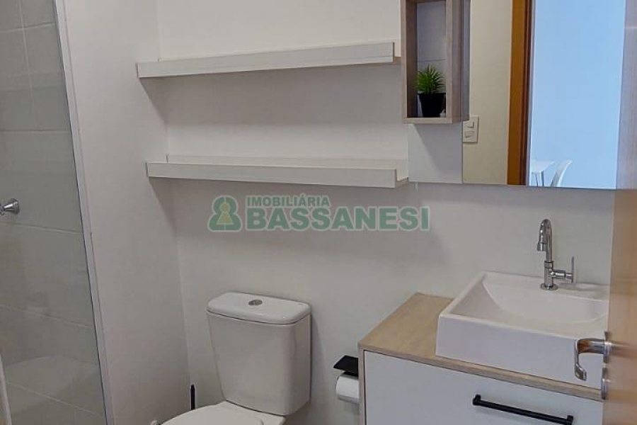 Apto Mobiliado com 65m², 1 dormitório, 1 vaga, no bairro Madureira em Caxias do Sul para Alugar