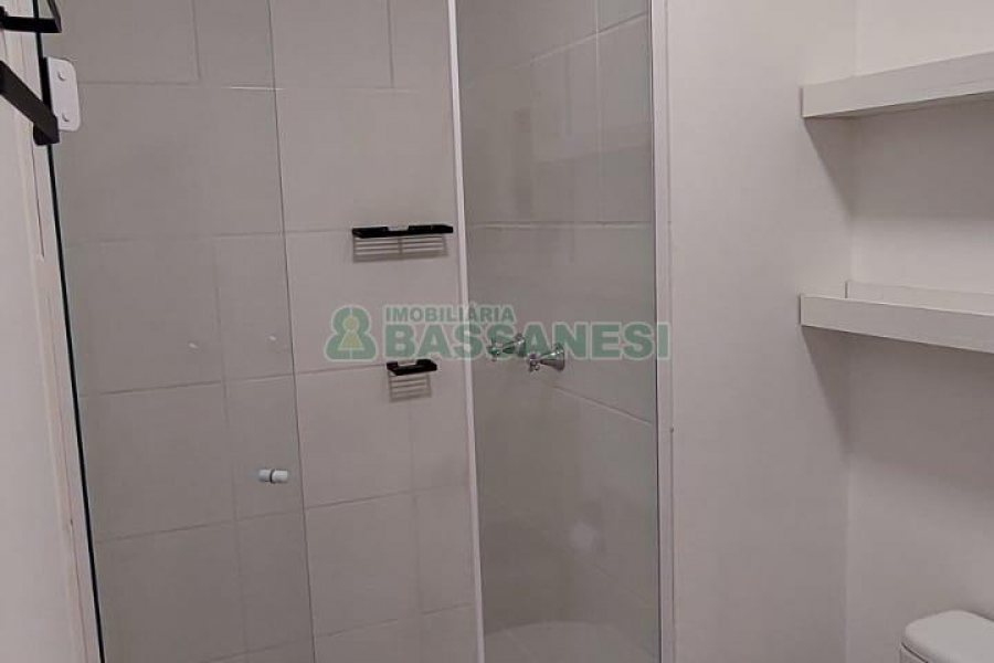 Apto Mobiliado com 65m², 1 dormitório, 1 vaga, no bairro Madureira em Caxias do Sul para Alugar