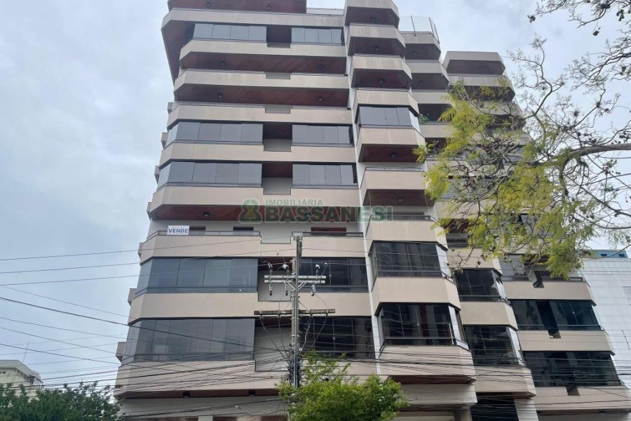 Apartamento com 132m², 3 dormitórios, 2 vagas, no bairro São Pelegrino em Caxias do Sul para Comprar