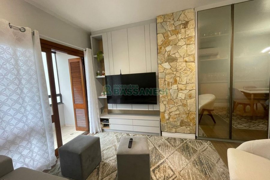 Apartamento com 132m², 3 dormitórios, 2 vagas, no bairro São Pelegrino em Caxias do Sul para Comprar