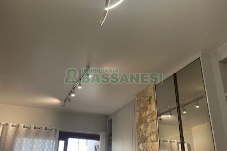Apartamento com 132m², 3 dormitórios, 2 vagas, no bairro São Pelegrino em Caxias do Sul para Comprar