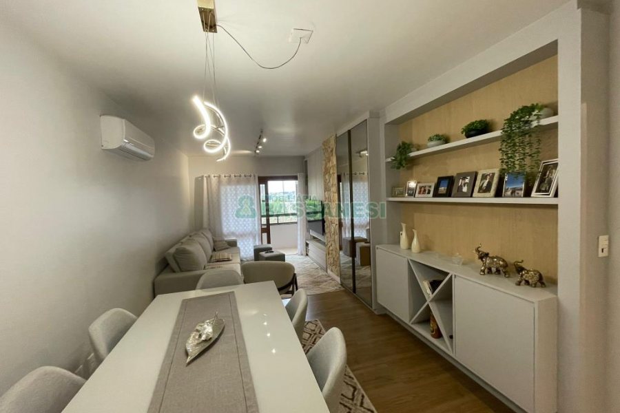 Apartamento com 132m², 3 dormitórios, 2 vagas, no bairro São Pelegrino em Caxias do Sul para Comprar