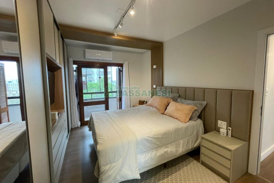 Apartamento com 132m², 3 dormitórios, 2 vagas, no bairro São Pelegrino em Caxias do Sul para Comprar