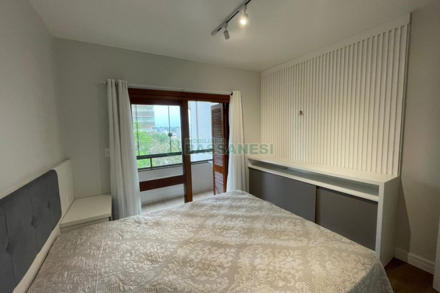 Apartamento com 132m², 3 dormitórios, 2 vagas, no bairro São Pelegrino em Caxias do Sul para Comprar