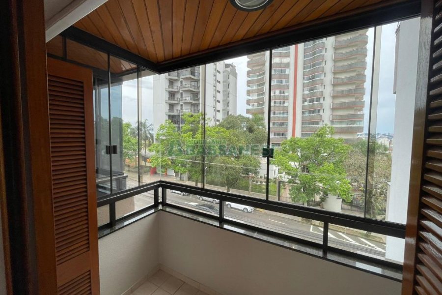 Apartamento com 132m², 3 dormitórios, 2 vagas, no bairro São Pelegrino em Caxias do Sul para Comprar
