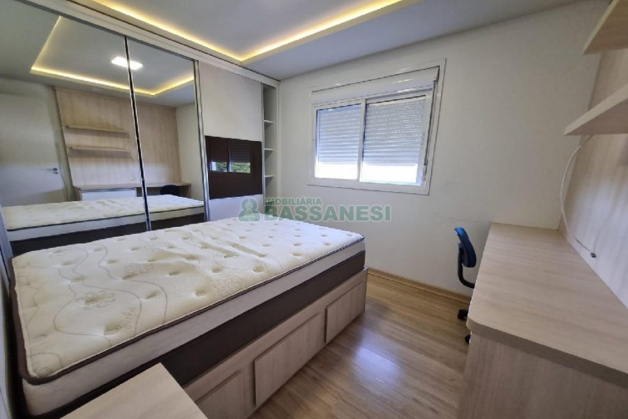 Apto Mobiliado com 67m², 2 dormitórios, 1 vaga, no bairro Panazzolo em Caxias do Sul para Alugar