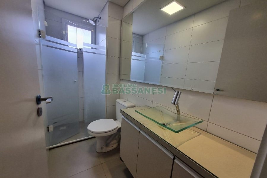 Apto Mobiliado com 67m², 2 dormitórios, 1 vaga, no bairro Panazzolo em Caxias do Sul para Alugar
