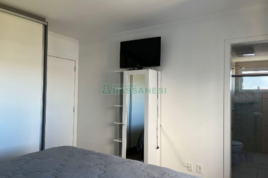 Apartamento com 114m², 3 dormitórios, 2 vagas, no bairro Universitário em Caxias do Sul para Alugar