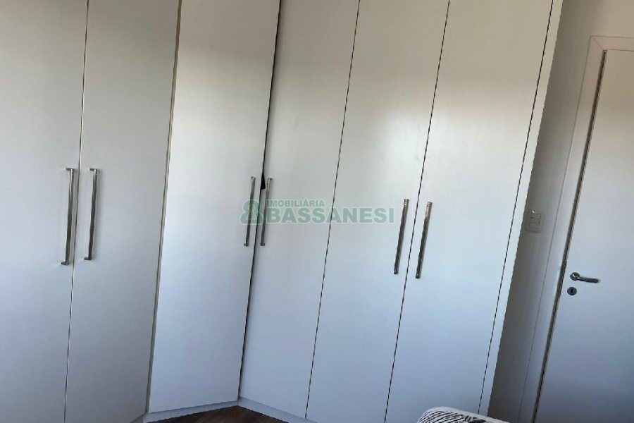 Apartamento com 114m², 3 dormitórios, 2 vagas, no bairro Universitário em Caxias do Sul para Alugar