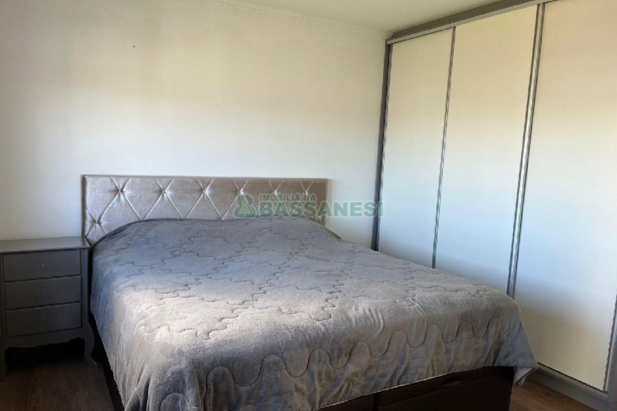Apartamento com 114m², 3 dormitórios, 2 vagas, no bairro Universitário em Caxias do Sul para Alugar