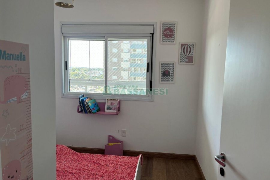 Apartamento com 114m², 3 dormitórios, 2 vagas, no bairro Universitário em Caxias do Sul para Alugar