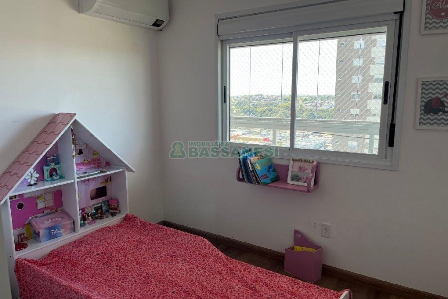 Apartamento com 114m², 3 dormitórios, 2 vagas, no bairro Universitário em Caxias do Sul para Alugar