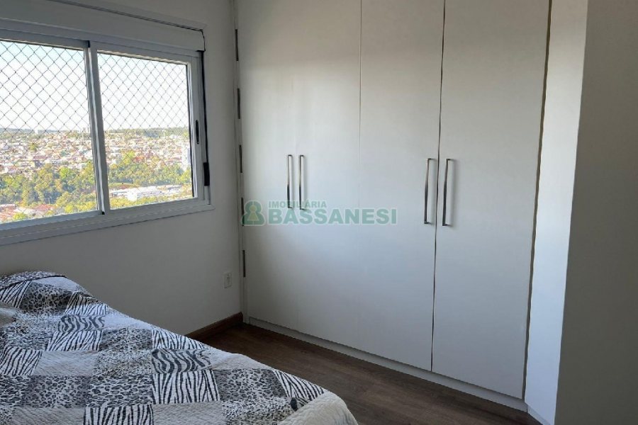 Apartamento com 114m², 3 dormitórios, 2 vagas, no bairro Universitário em Caxias do Sul para Alugar