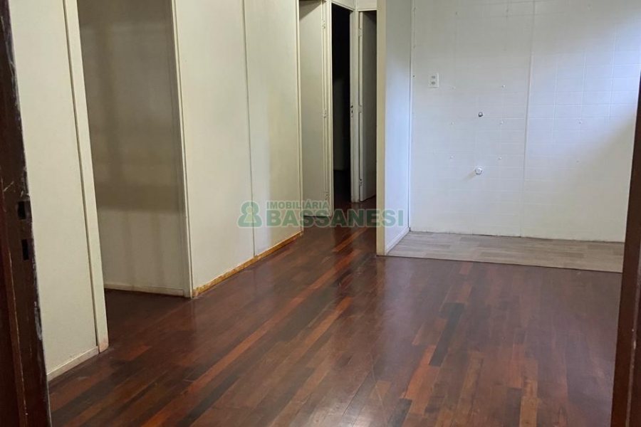 Casa com 98m², 3 dormitórios, no bairro Galópolis em Caxias do Sul para Alugar
