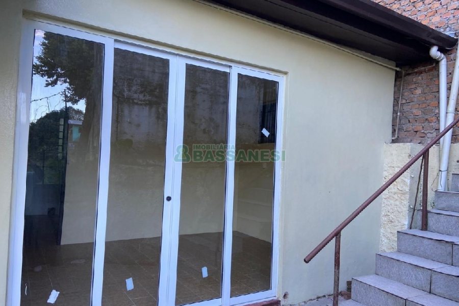 Casa com 98m², 3 dormitórios, no bairro Galópolis em Caxias do Sul para Alugar