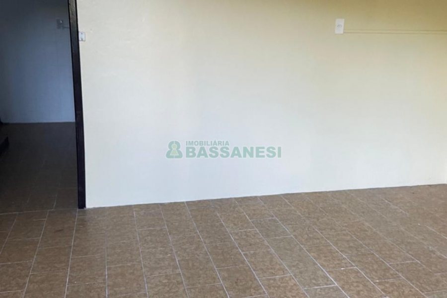 Casa com 98m², 3 dormitórios, no bairro Galópolis em Caxias do Sul para Alugar