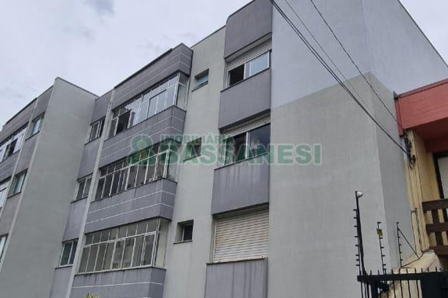Apartamento com 98m², 3 dormitórios, 1 vaga, no bairro Santa Catarina em Caxias do Sul para Comprar