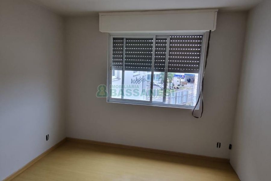 Apartamento com 98m², 3 dormitórios, 1 vaga, no bairro Santa Catarina em Caxias do Sul para Comprar
