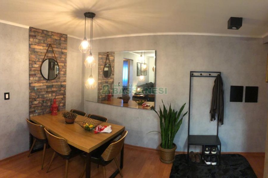 Apto Mobiliado com 60m², 2 dormitórios, 1 vaga, no bairro Charqueadas em Caxias do Sul para Alugar