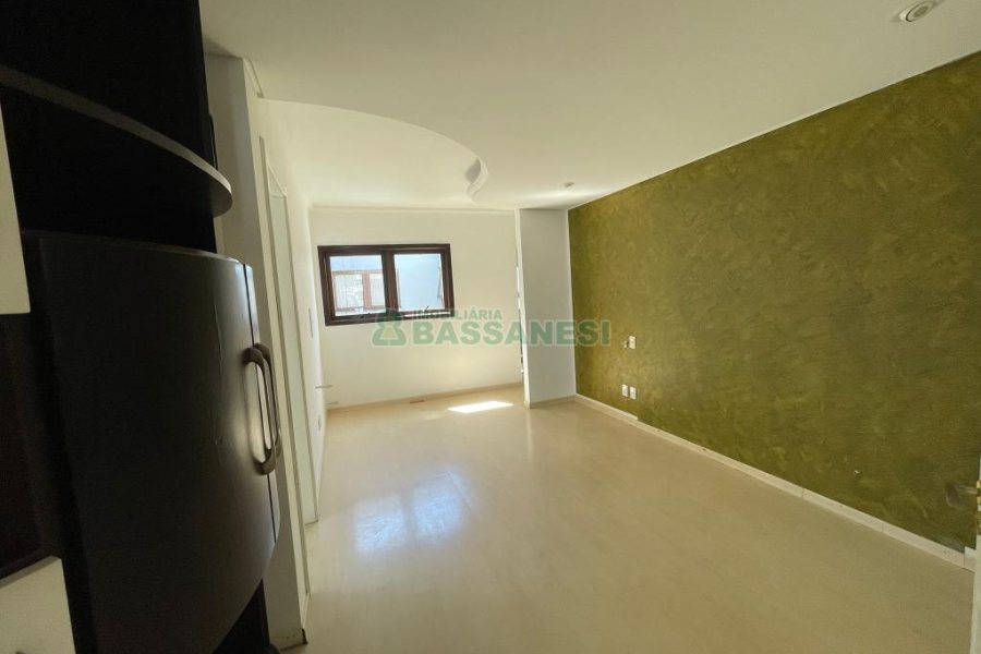 Apartamento com 119m², 4 dormitórios, 2 vagas, no bairro Pio X em Caxias do Sul para Comprar