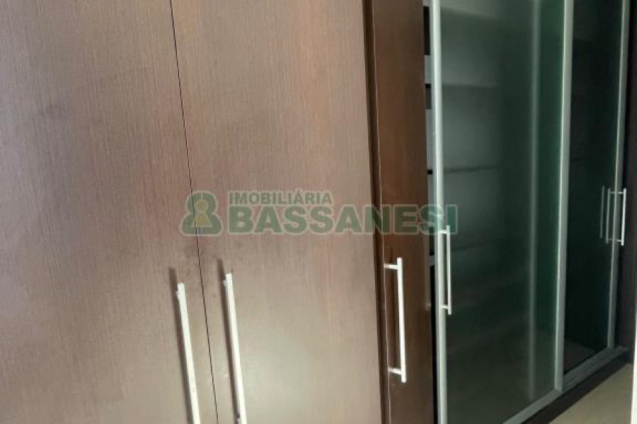 Apartamento com 119m², 4 dormitórios, 2 vagas, no bairro Pio X em Caxias do Sul para Comprar