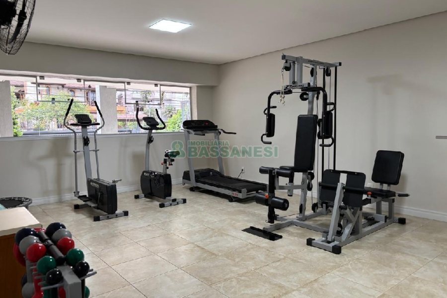 Apartamento com 85m², 2 dormitórios, 2 vagas, no bairro Sagrada Família em Caxias do Sul para Comprar