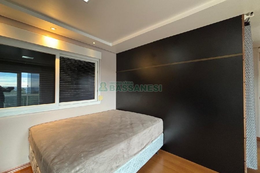 Casa Mobiliada com 180m², 3 dormitórios, 2 vagas, no bairro Desvio Rizzo em Caxias do Sul para Alugar