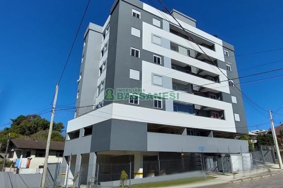 Apartamento com 56m², 2 dormitórios, 1 vaga, no bairro Jardim América em Caxias do Sul para Alugar