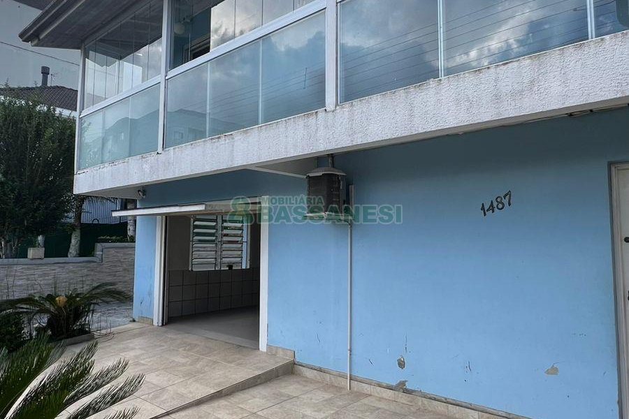 Predio com 321m², no bairro Presidente Vargas em Caxias do Sul para Comprar