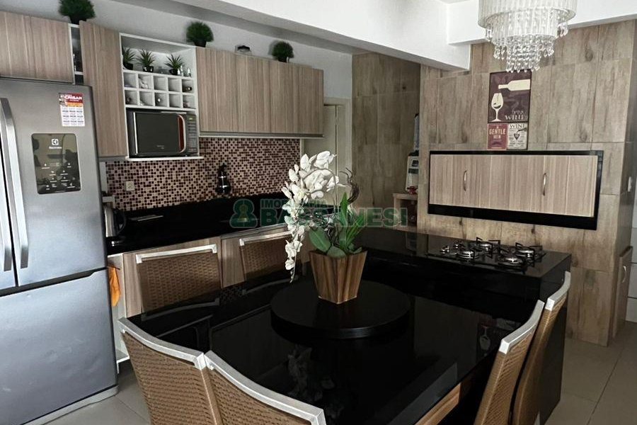 Predio com 321m², no bairro Presidente Vargas em Caxias do Sul para Comprar