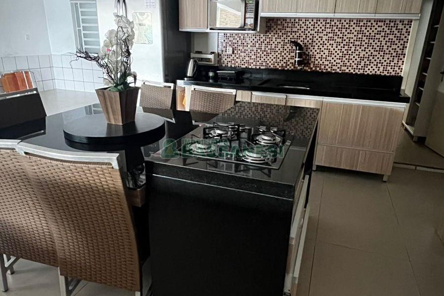 Predio com 321m², no bairro Presidente Vargas em Caxias do Sul para Comprar