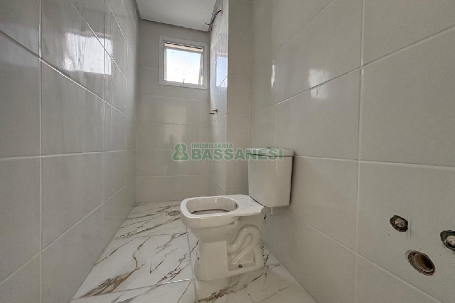 Apartamento com 81m², 2 dormitórios, 1 vaga, no bairro Nossa Senhora da Saúde em Caxias do Sul para Alugar