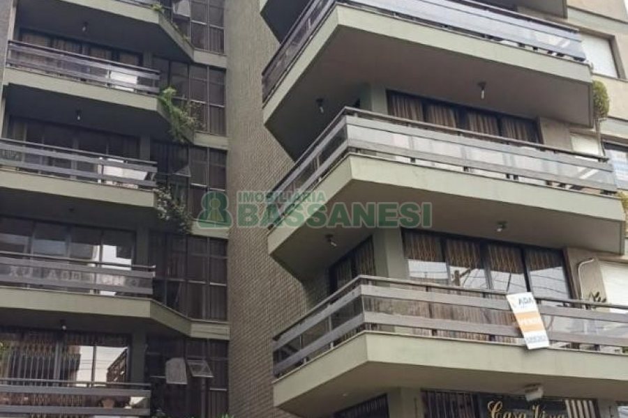 Apartamento com 118m², 3 dormitórios, 1 vaga, no bairro São Pelegrino em Caxias do Sul para Alugar