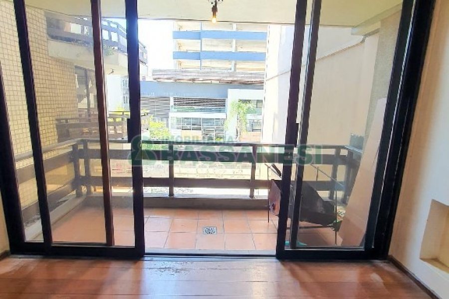 Apartamento com 118m², 3 dormitórios, 1 vaga, no bairro São Pelegrino em Caxias do Sul para Alugar