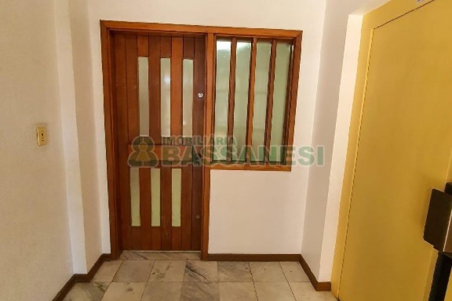 Apartamento com 118m², 3 dormitórios, 1 vaga, no bairro São Pelegrino em Caxias do Sul para Alugar