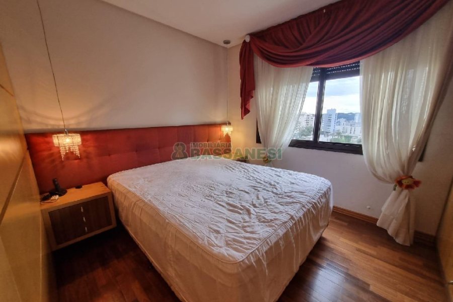 Apto Mobiliado com 200m², 3 dormitórios, 2 vagas, no bairro Medianeira em Caxias do Sul para Alugar