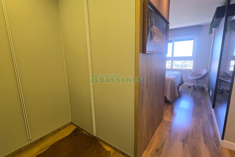 Apartamento com 178m², 3 dormitórios, 3 vagas, no bairro Centro em Caxias do Sul para Comprar